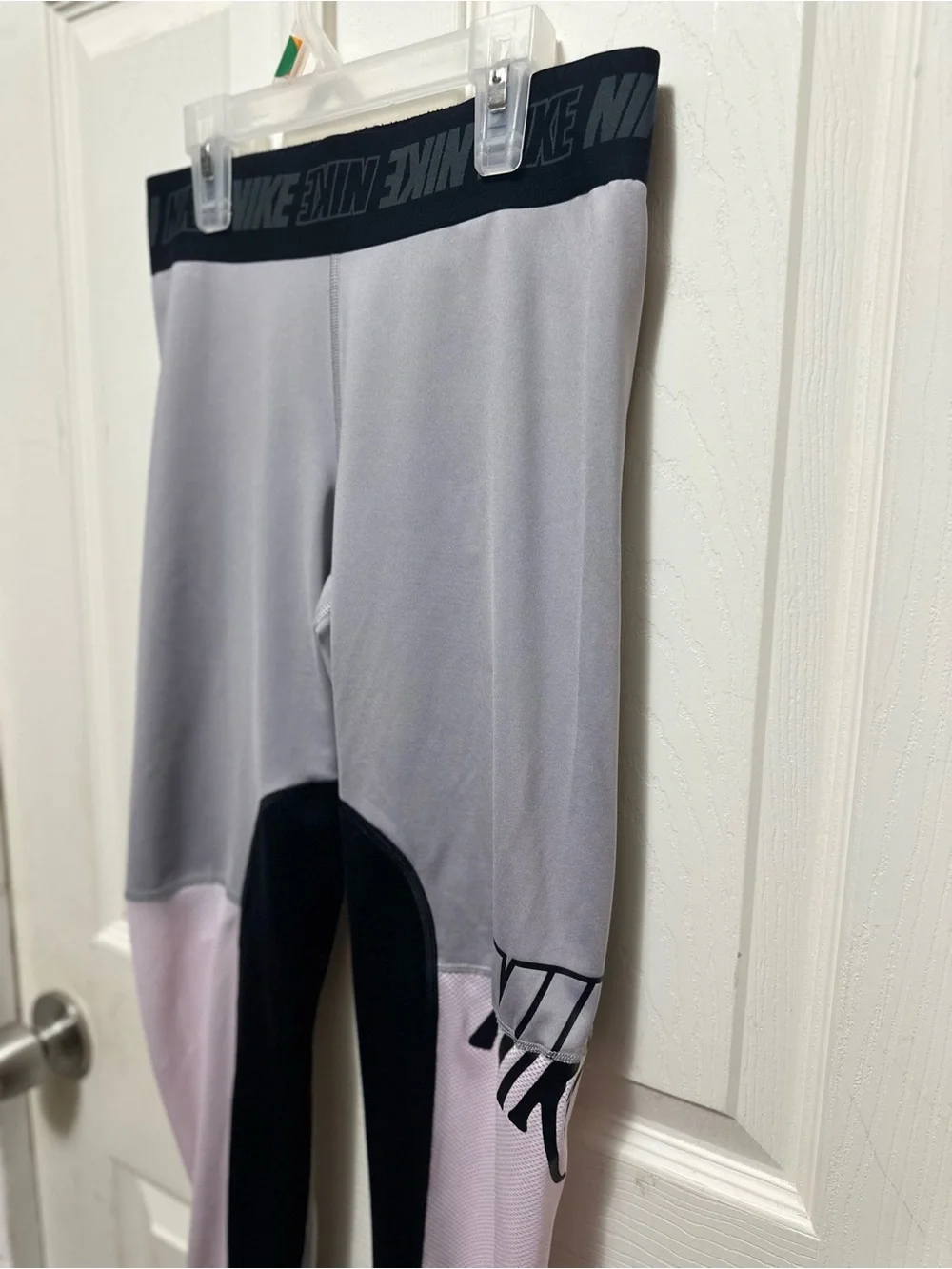 Nike Dri-FIT Women's Color-Block Mesh Training Leggings – Size S
